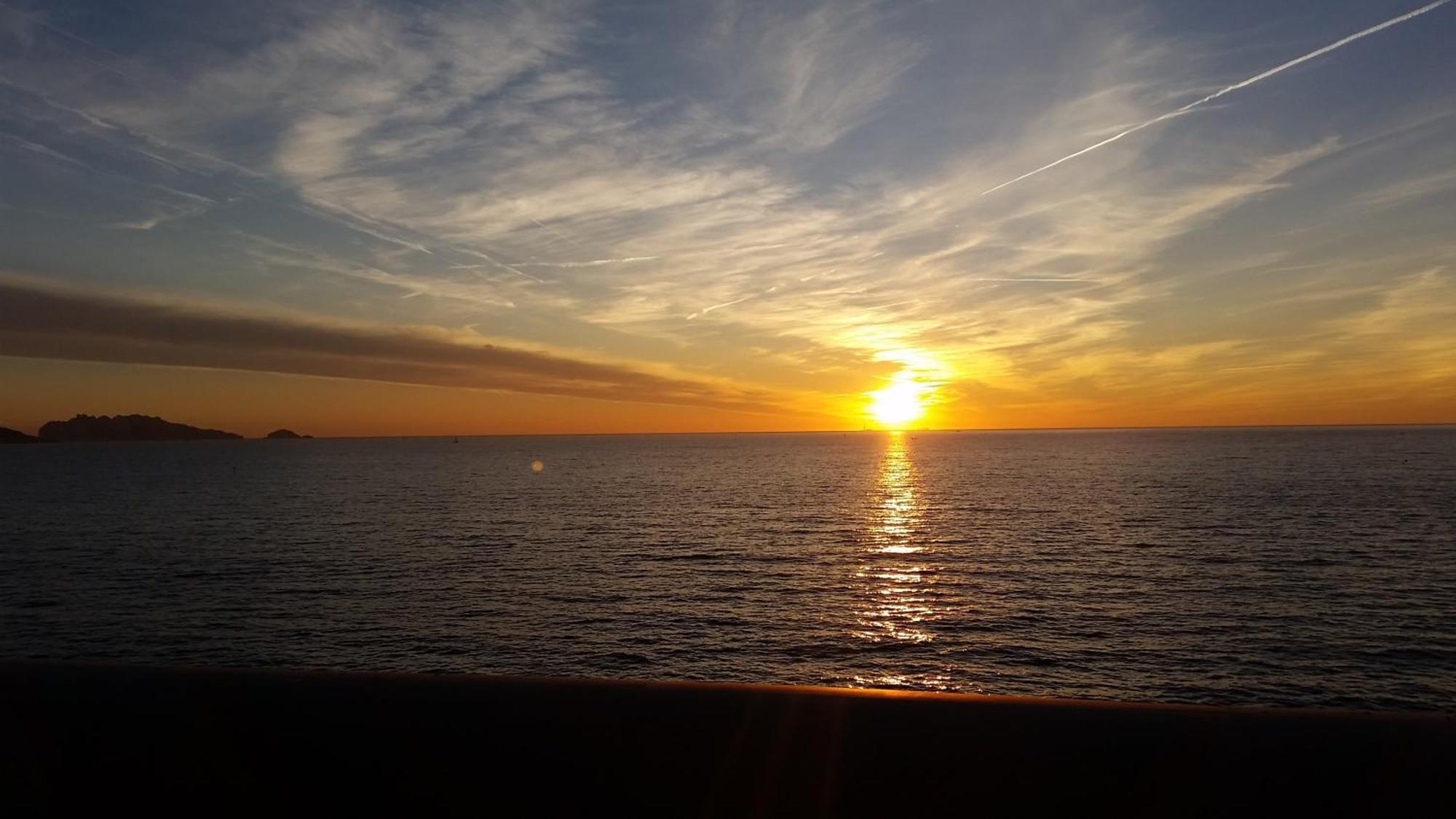 Sublime Vue Mer,Parking,Wifi เฟรฌูส ภายนอก รูปภาพ