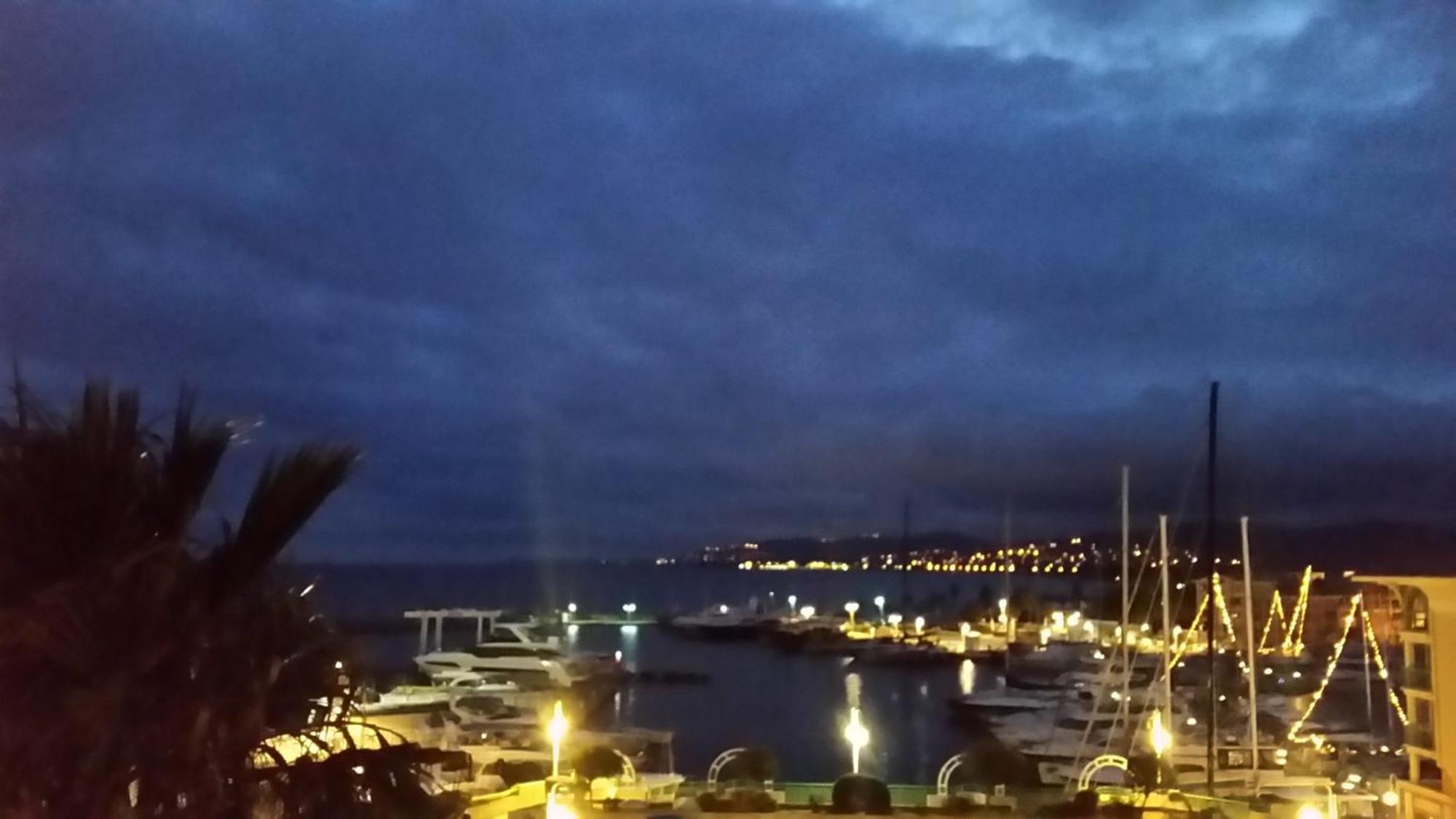 Sublime Vue Mer,Parking,Wifi เฟรฌูส ภายนอก รูปภาพ